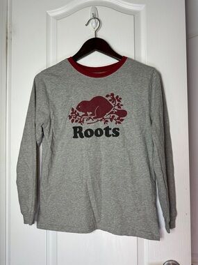 Roots Kids XXL Grey Long Sleeve Tee with red Logo ptp 20”